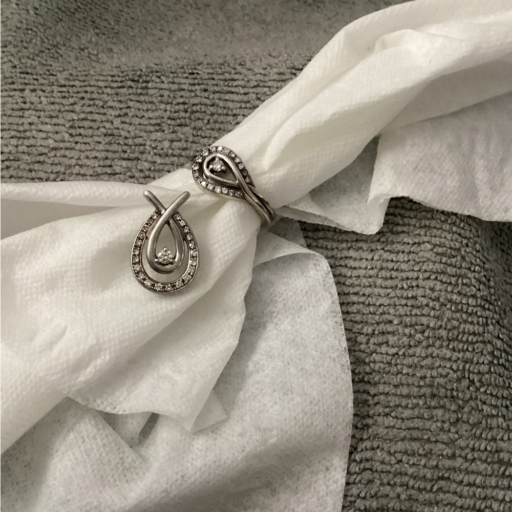 Kay Jewels Elegant Silver diamond Ring & pendant